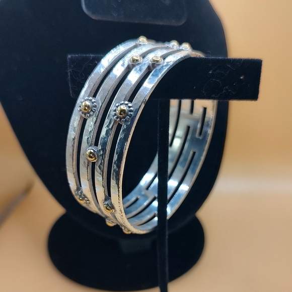 Brighton Unforgettable Hammered Two Tone Retired Bangle Bracelet! - Picture 7 of 7